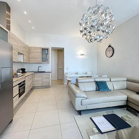 Апартаменты Du Louvre - - Prime Location Palais & Croisette - Luxury By Lra